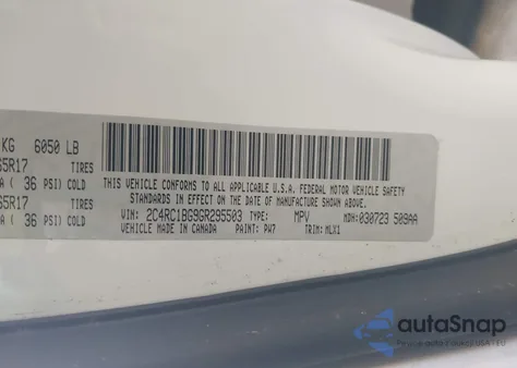 2016 Chrysler Town & Country Touring из США, поврежденный, VIN 2C4RC1BG9GR295503